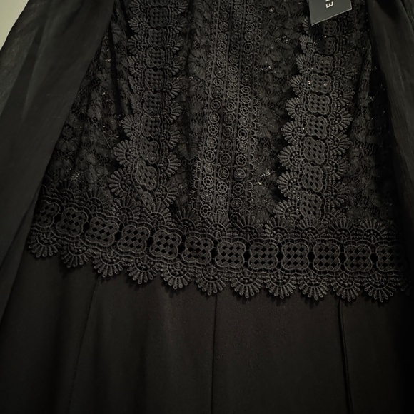 EMPRADA Black Lace Sheer Sleeve Jumpsuit – Size XL (New With Tags) - Picture 10 of 11